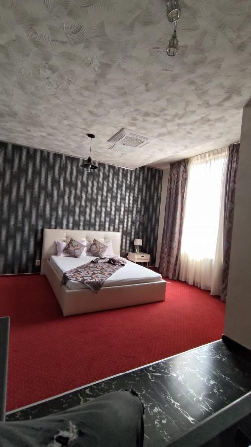 Militari Residence Hotel Chiajna 外观 照片