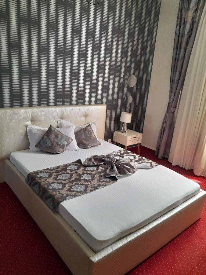 Militari Residence Hotel Chiajna 外观 照片